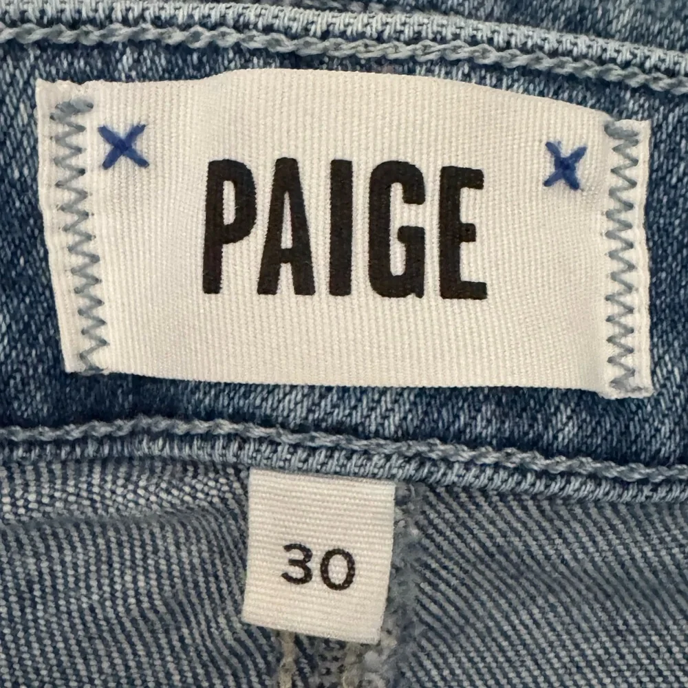 PAIGE AMBER Fiesta Destructed Mid Rise Straight Leg Jeans / Light Wash / Size 30